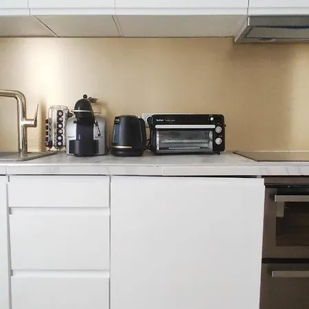 Charming Cocoon Near Parc Clichy * פריז