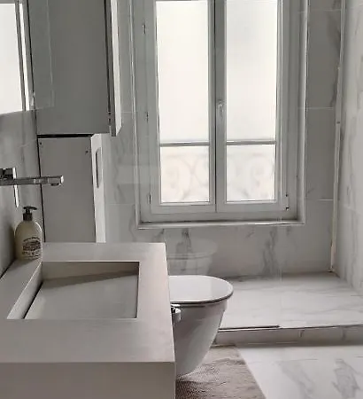 Charming Cocoon Near Parc Clichy דירה